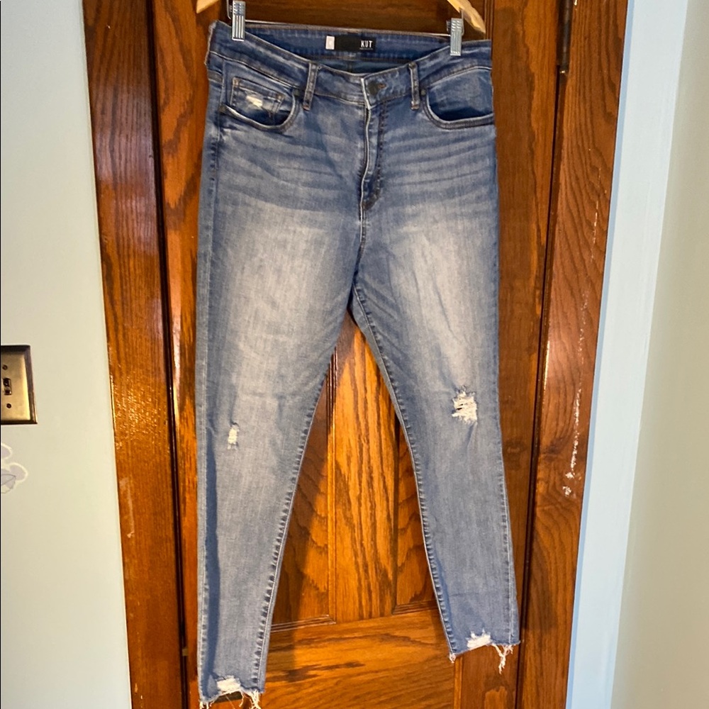 Women’s skinny Blue Distressed Jeans